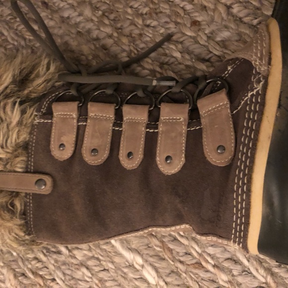 Sorel women’s high winter boots. - Picture 5 of 7